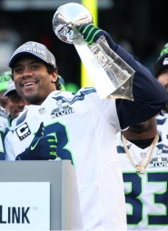 Russell_Wilson_with_Lombardi_Trophy