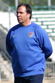 399px-brucearena_20060410